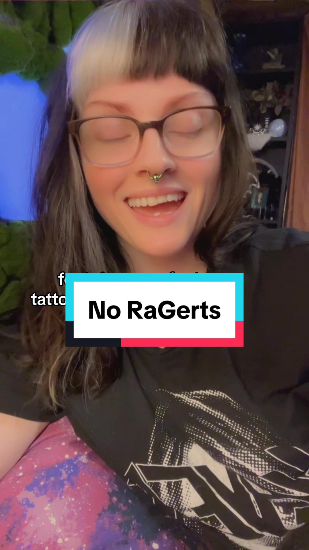 @TheButtonLady