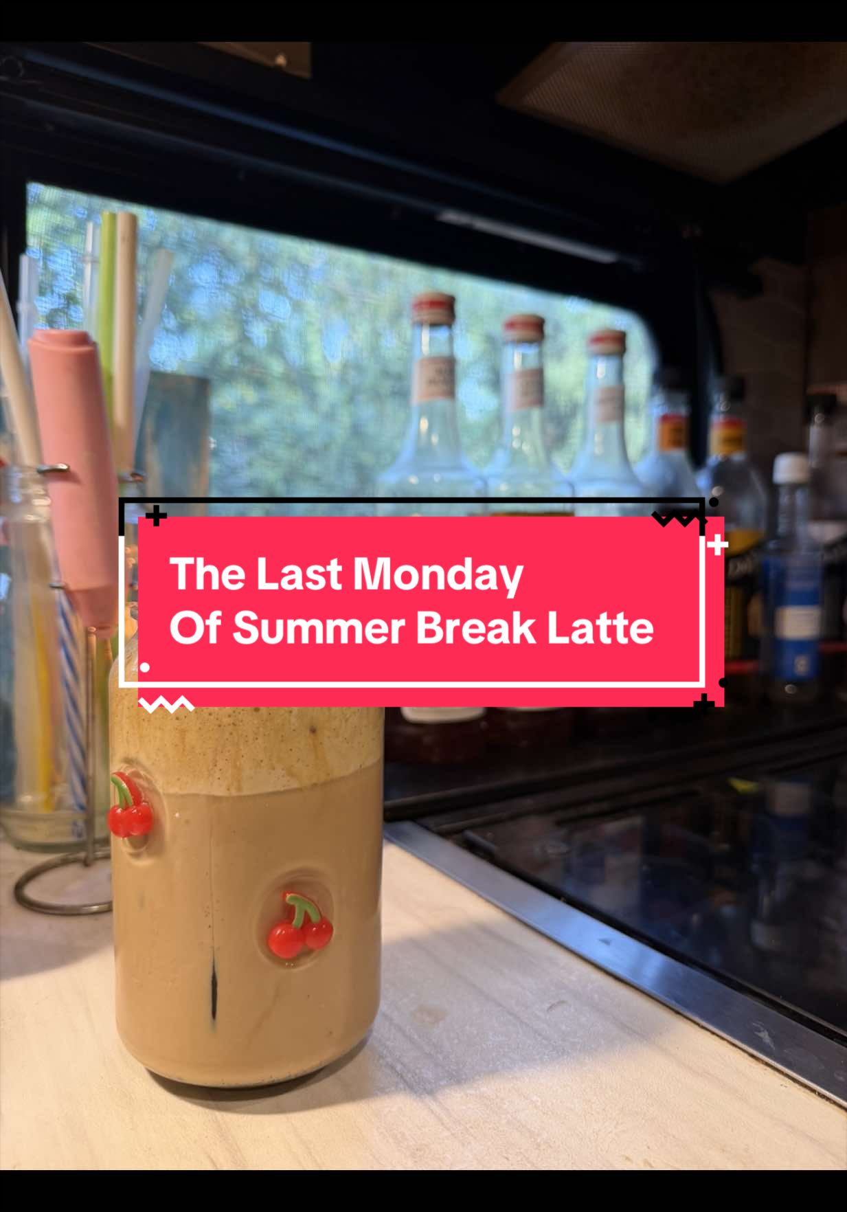 @🪩Lattes, Lessons and Life🪩