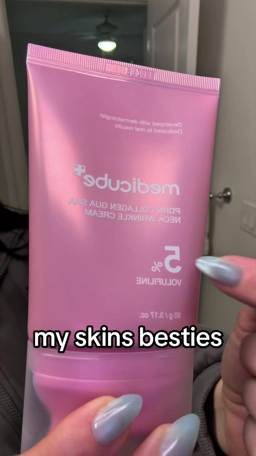 @thearomaangel