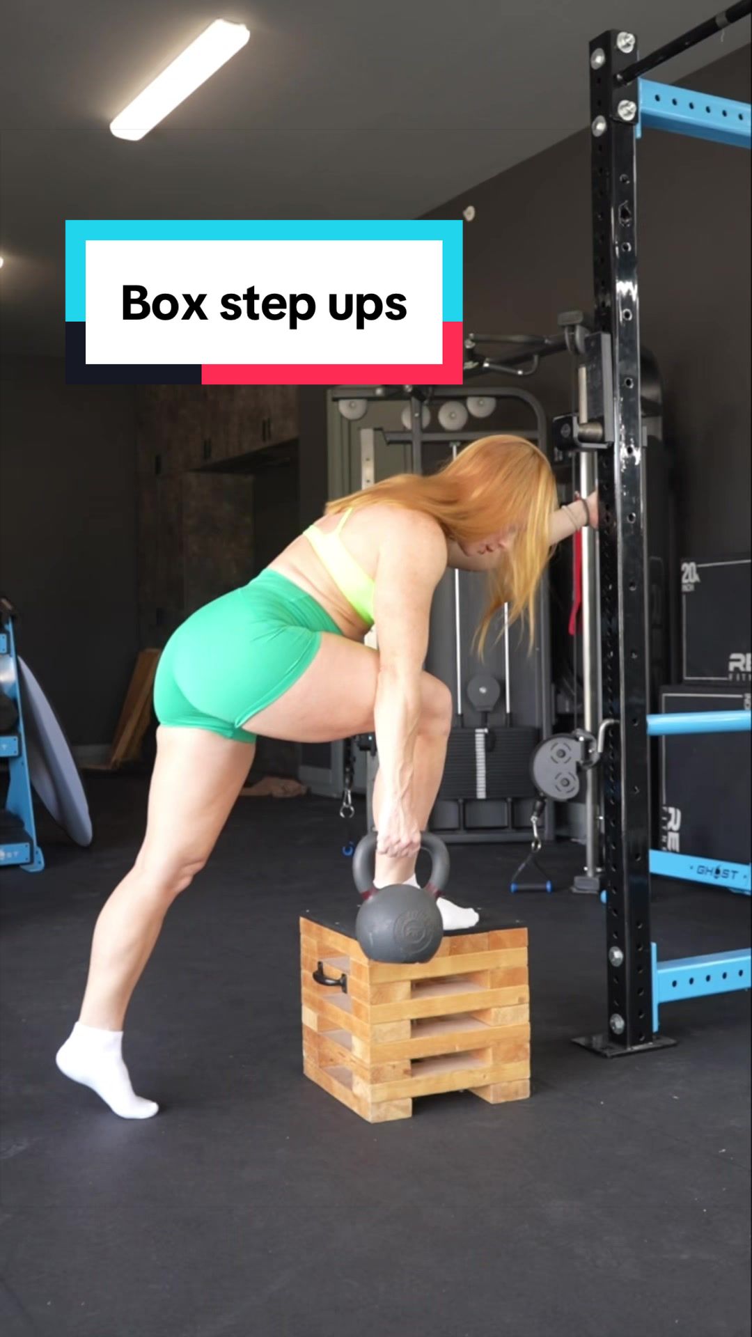 @megsquats