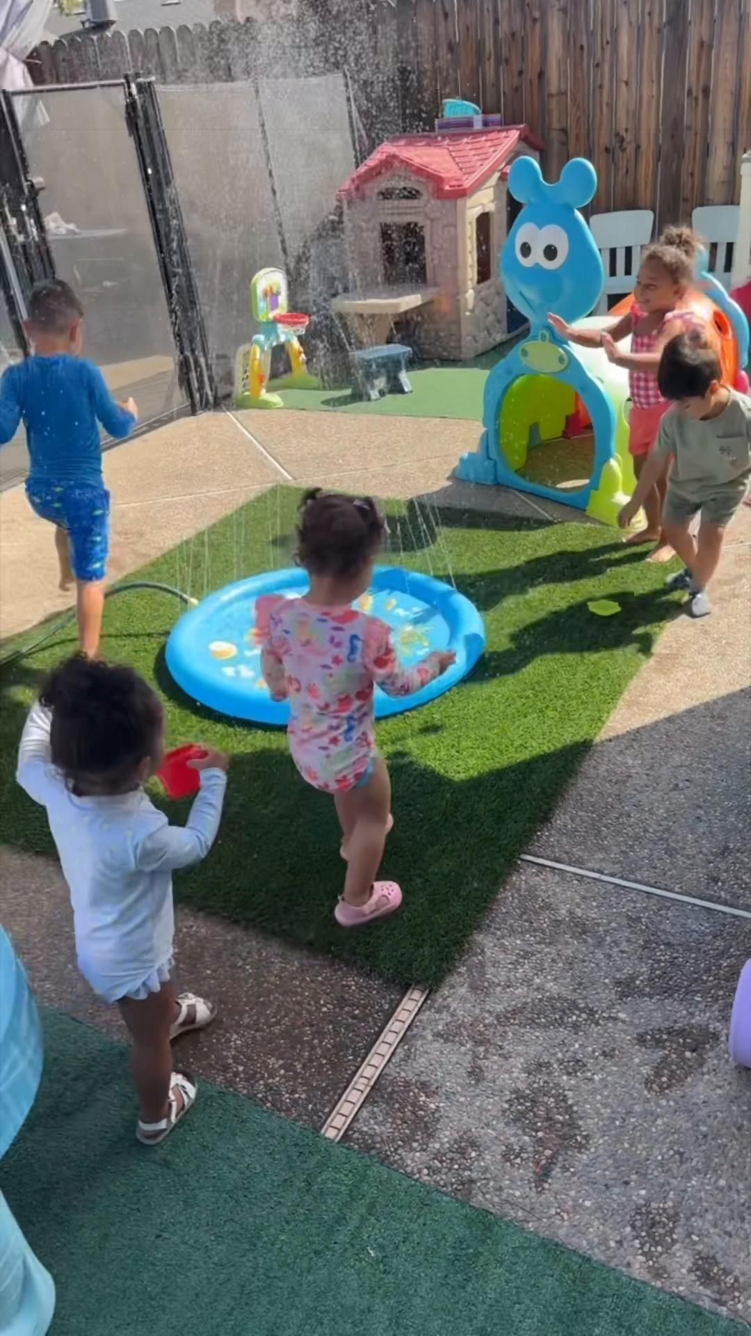 @Happyheartsdaycarebyyeny