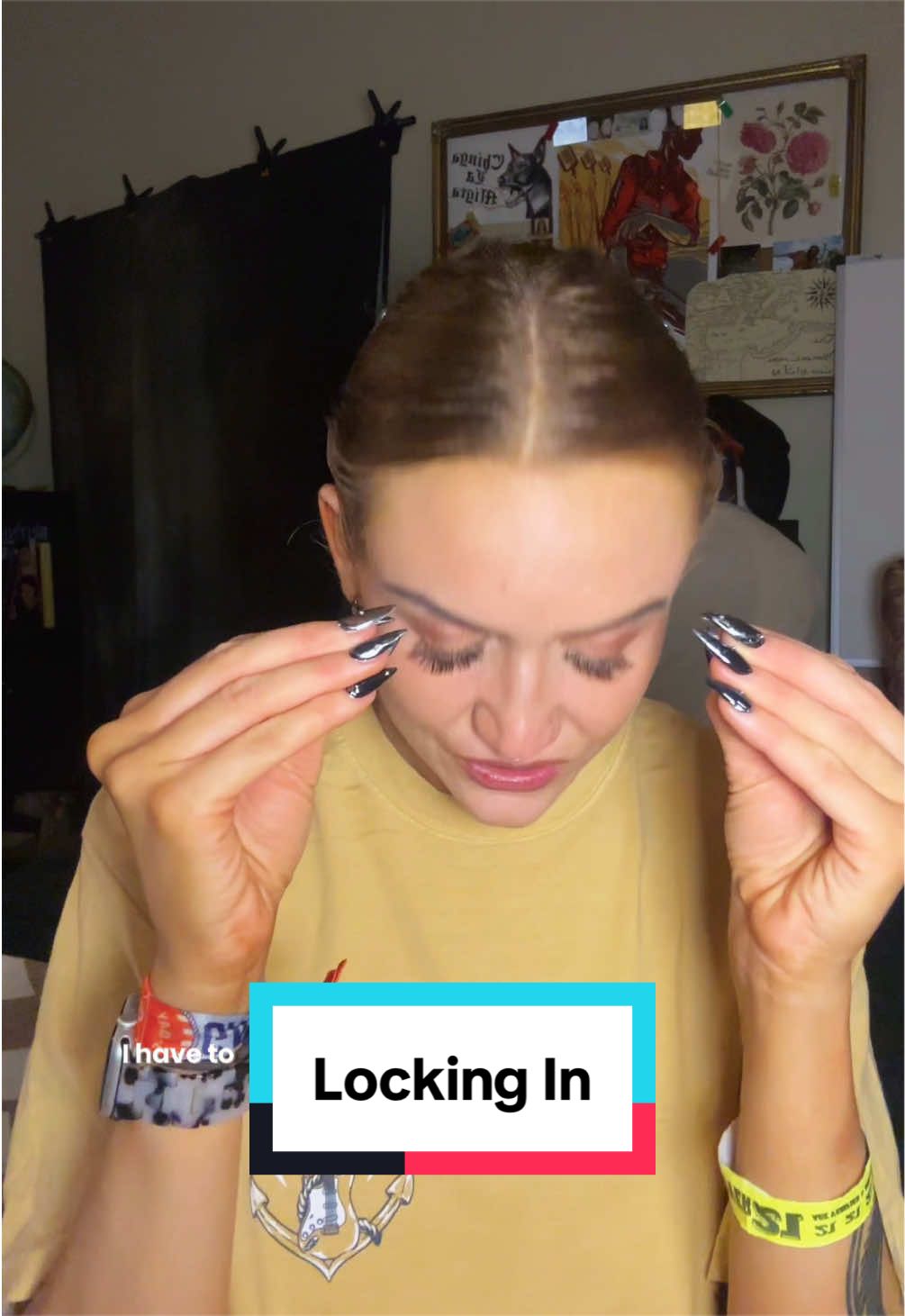 @aurorasaurus