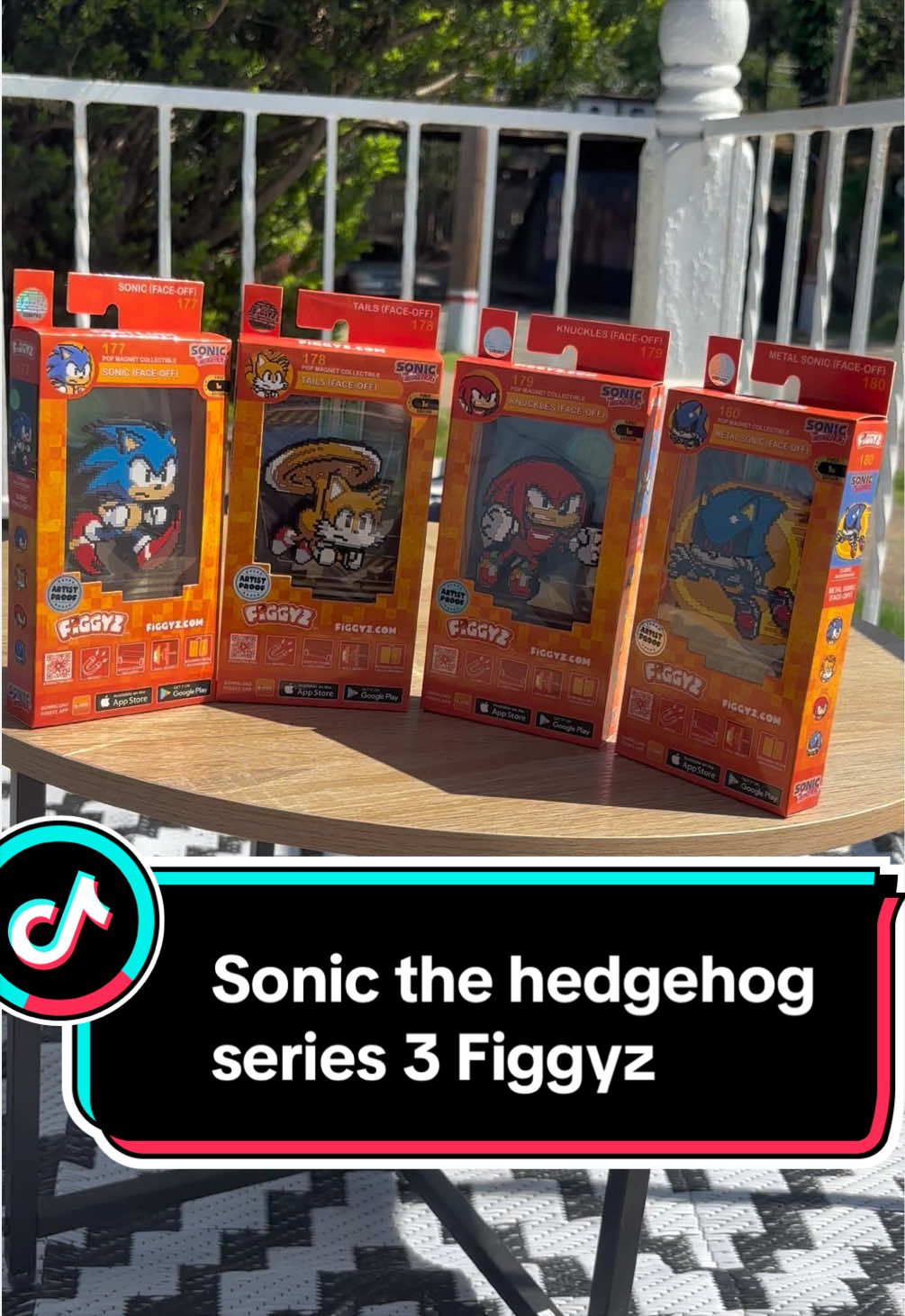 @ActionfigureStories + Sonic