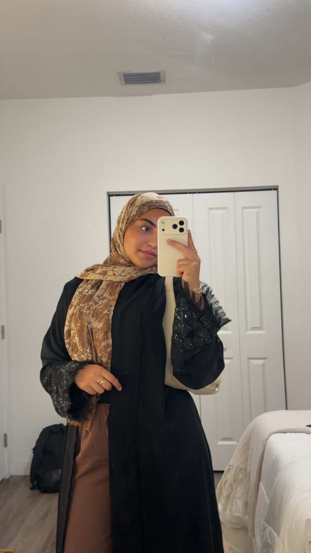 @AmiraInVogue