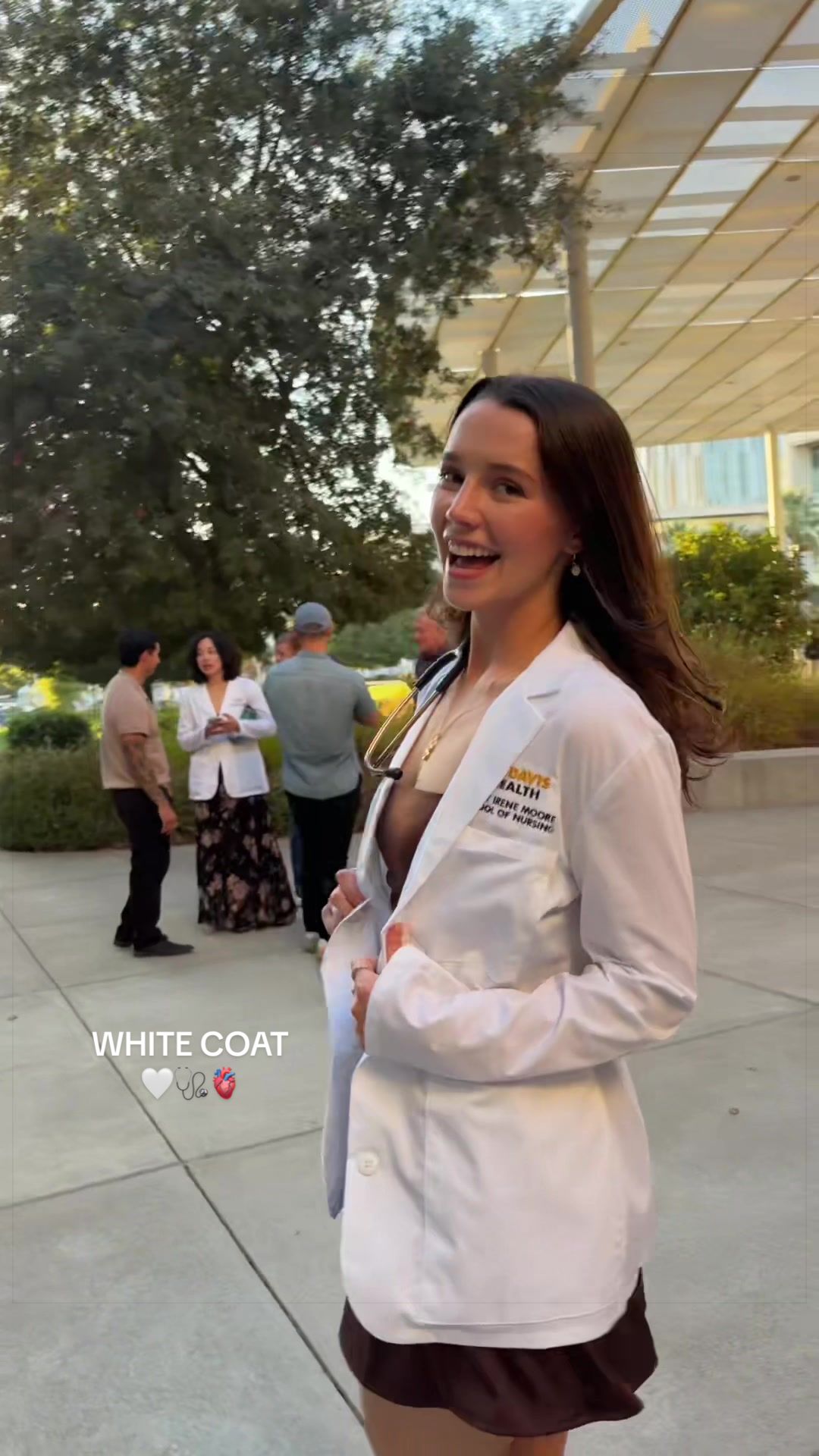 @BECCA STEIN / nursing student