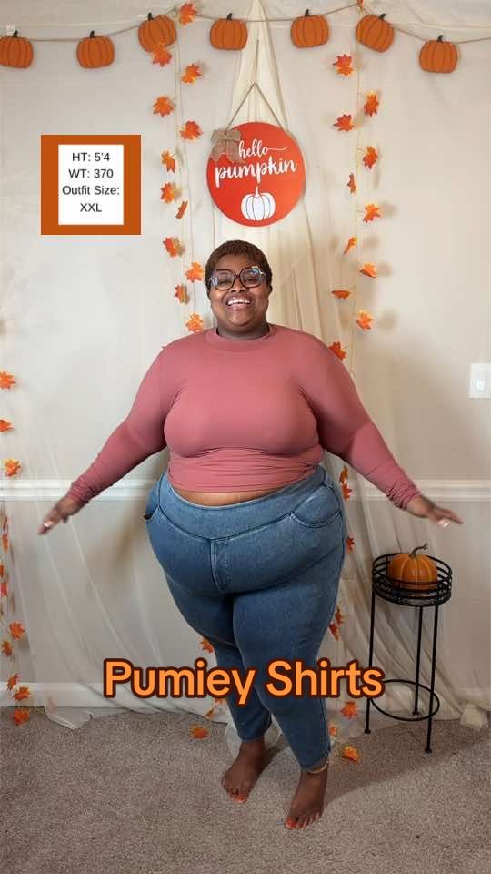 @Nikki • Plus Size Fashion