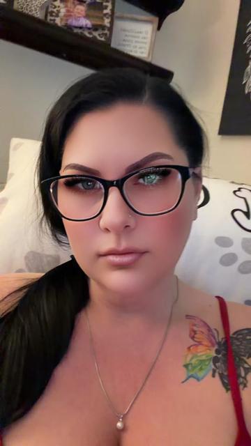 @CurvyCutie2018
