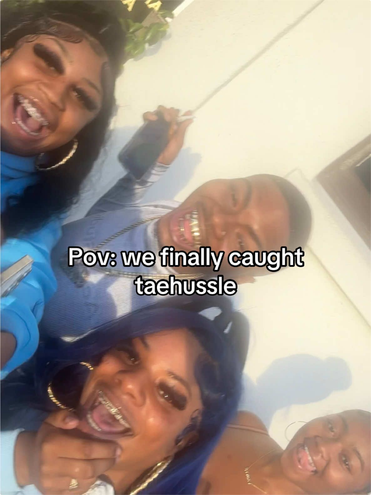 @rayneezy