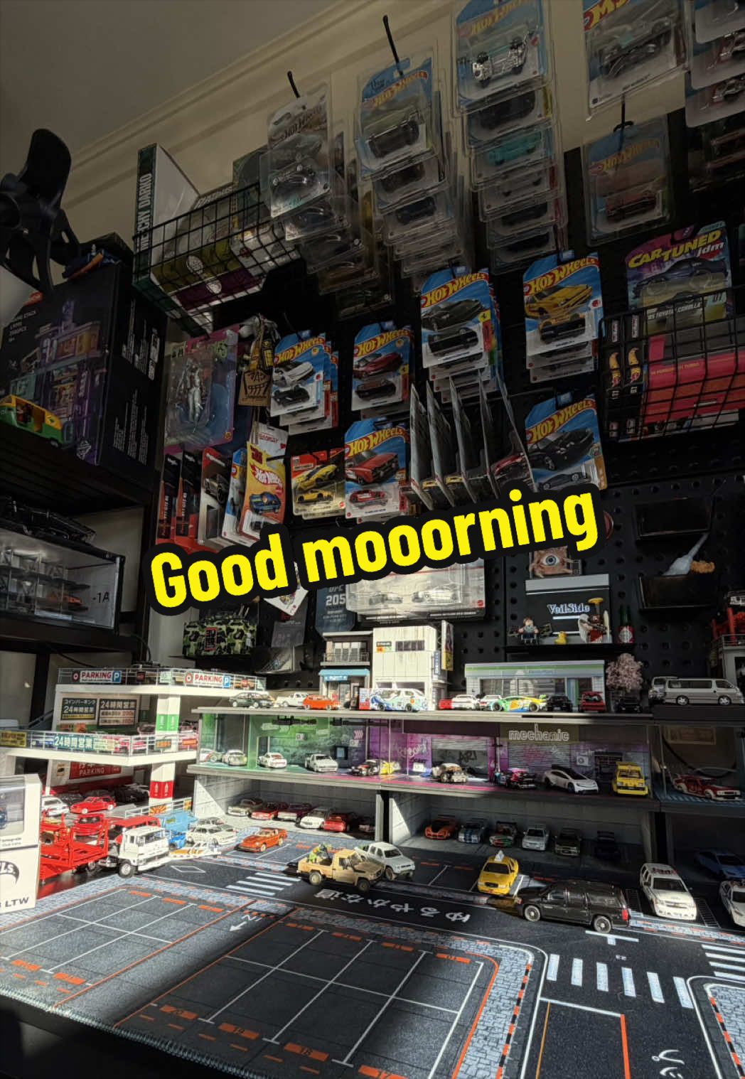 @DiecastBodega