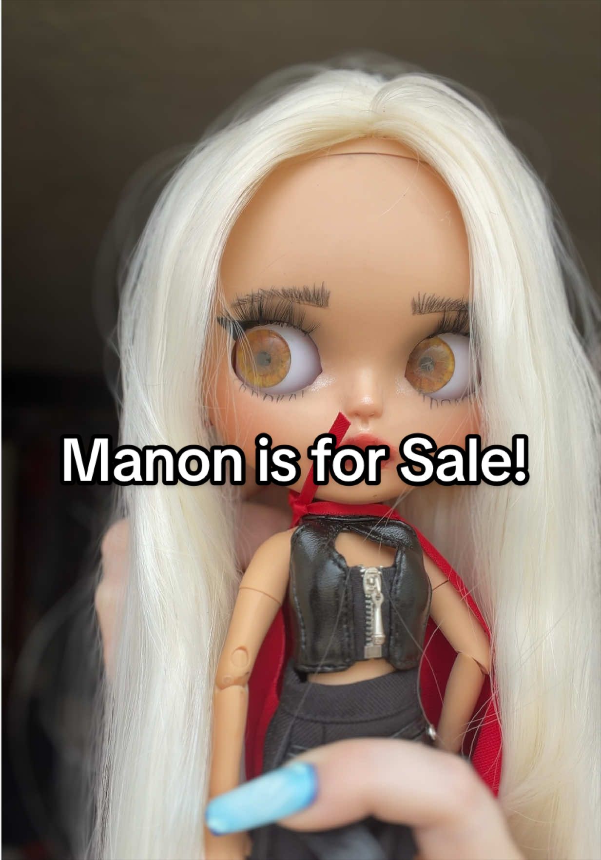 @KelseyTeneal | Blythe Customs
