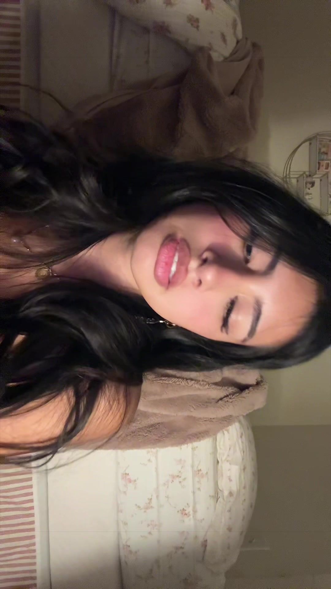 @sophieavril
