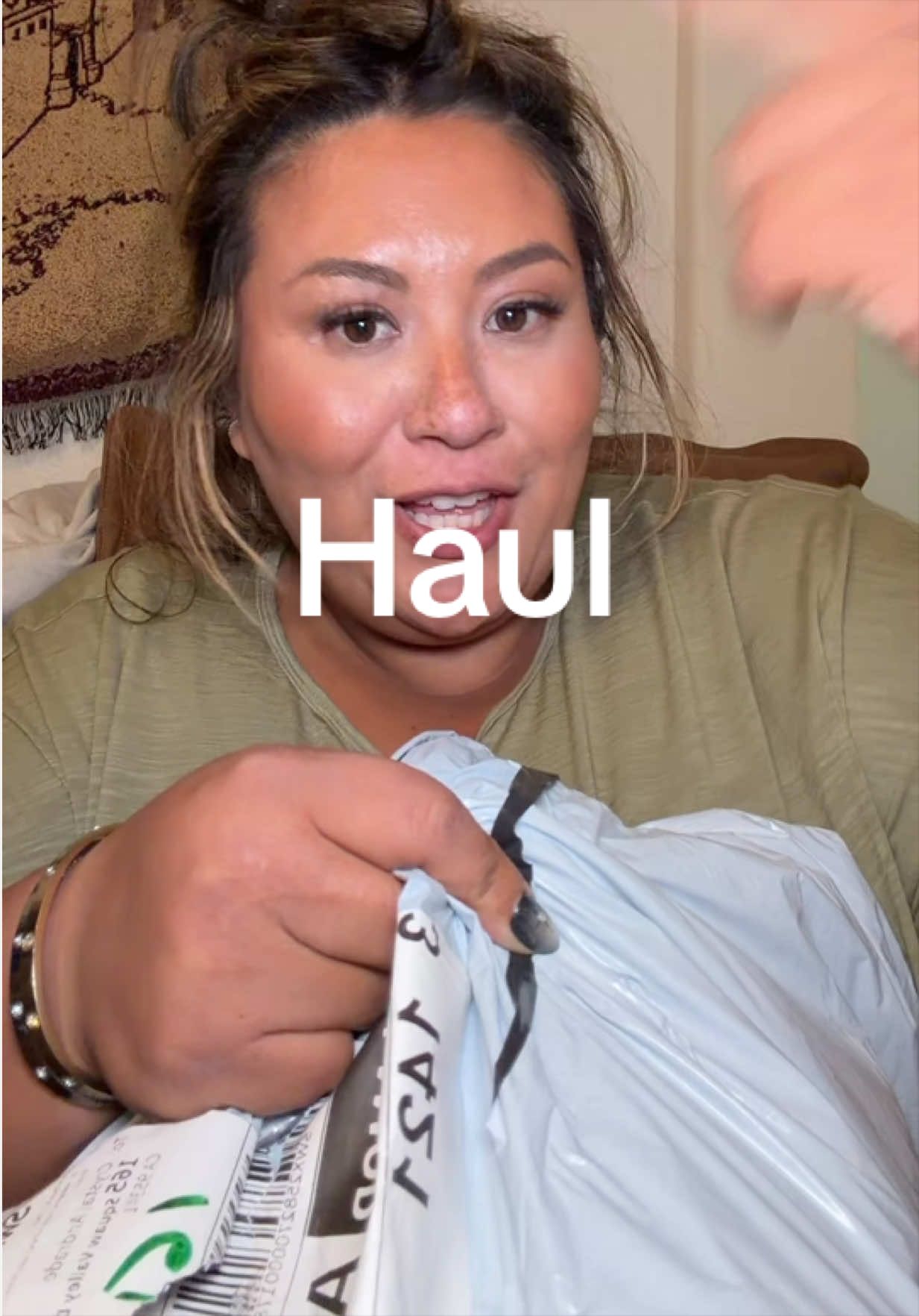 @Crystal Chavez ᥫ᭡