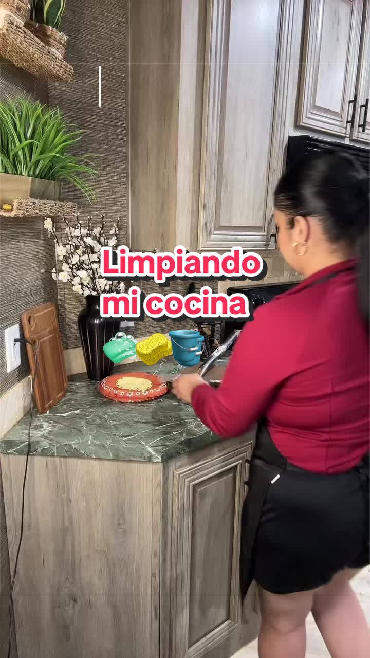 @Clau Perez🦋🥀✨