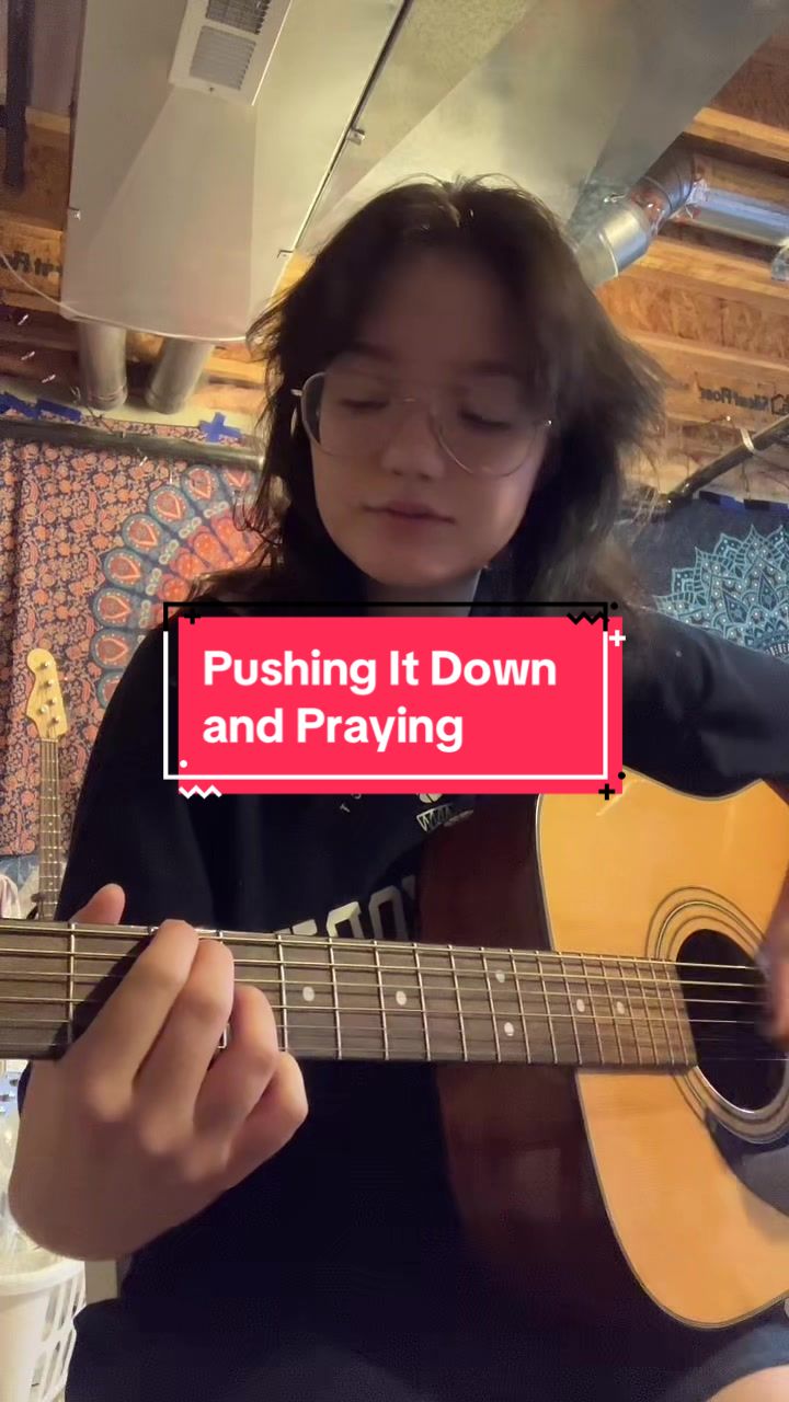 @Julez 🙀 🎸