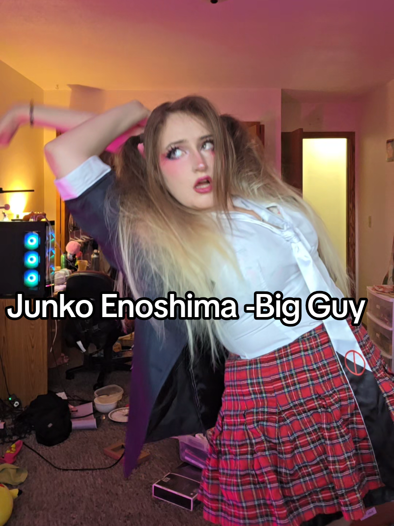 @DivieFuse • Egirl