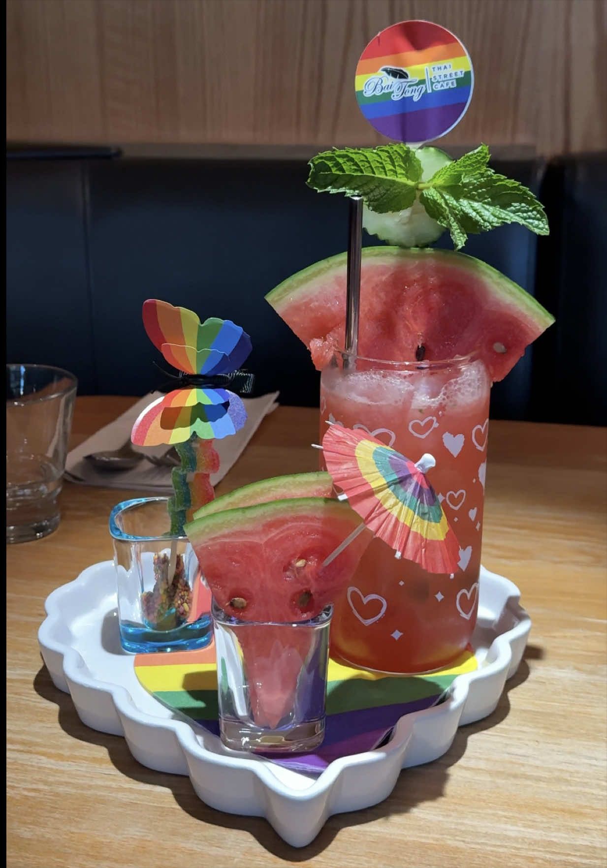 @bee 🐝 | seattle creator
