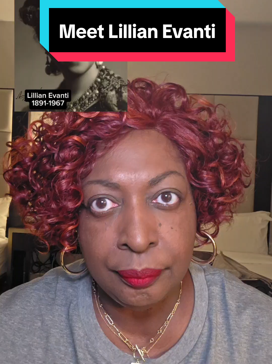 @UnstoppHERble (Sharon)
