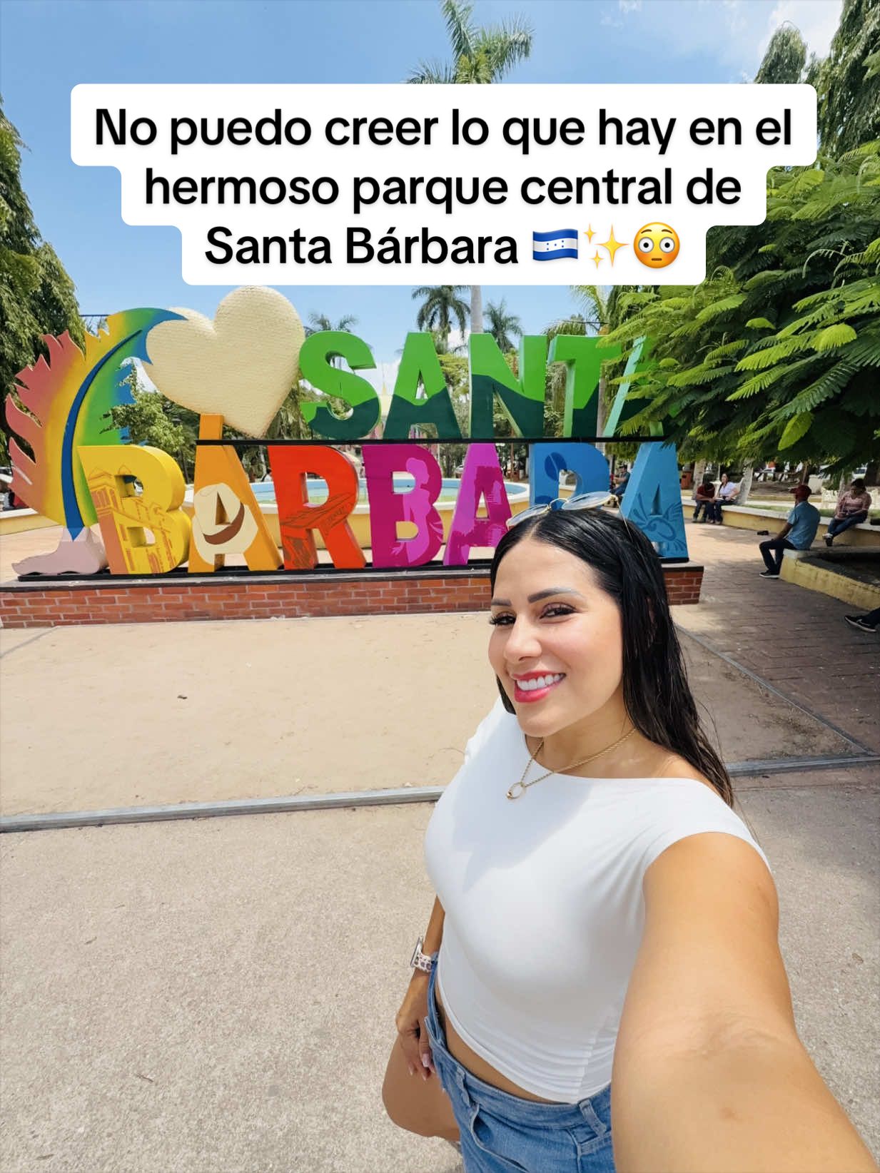 @Laura Rojas🇨🇴💙🩵🤍🌋 🏝️