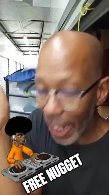 @Vinz Brown Entertains