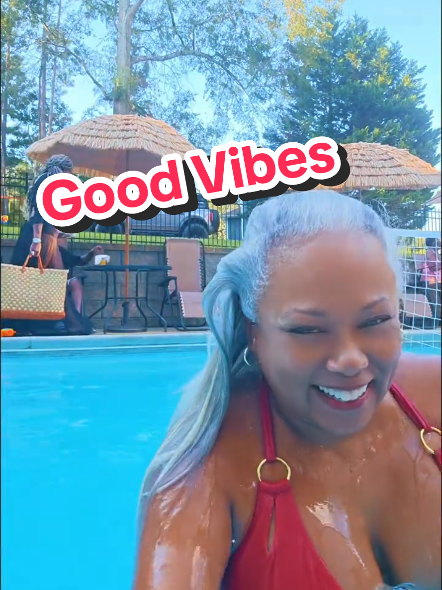 @yogoesgrey