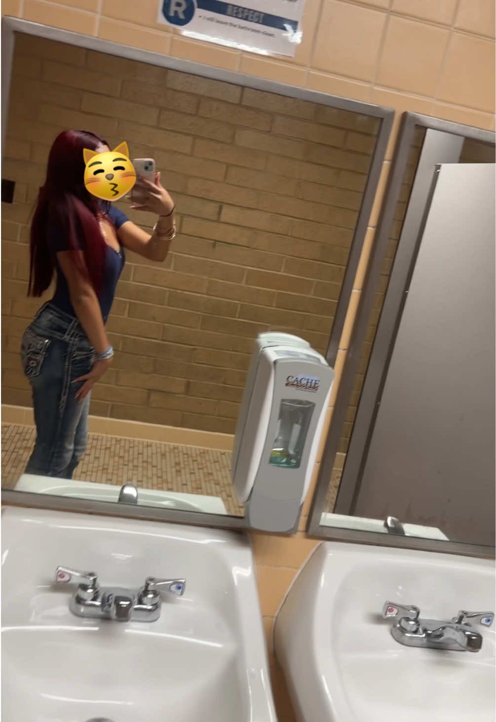 @𝔐𝔞𝔯𝔤𝔞𝔯𝔦𝔱𝔞