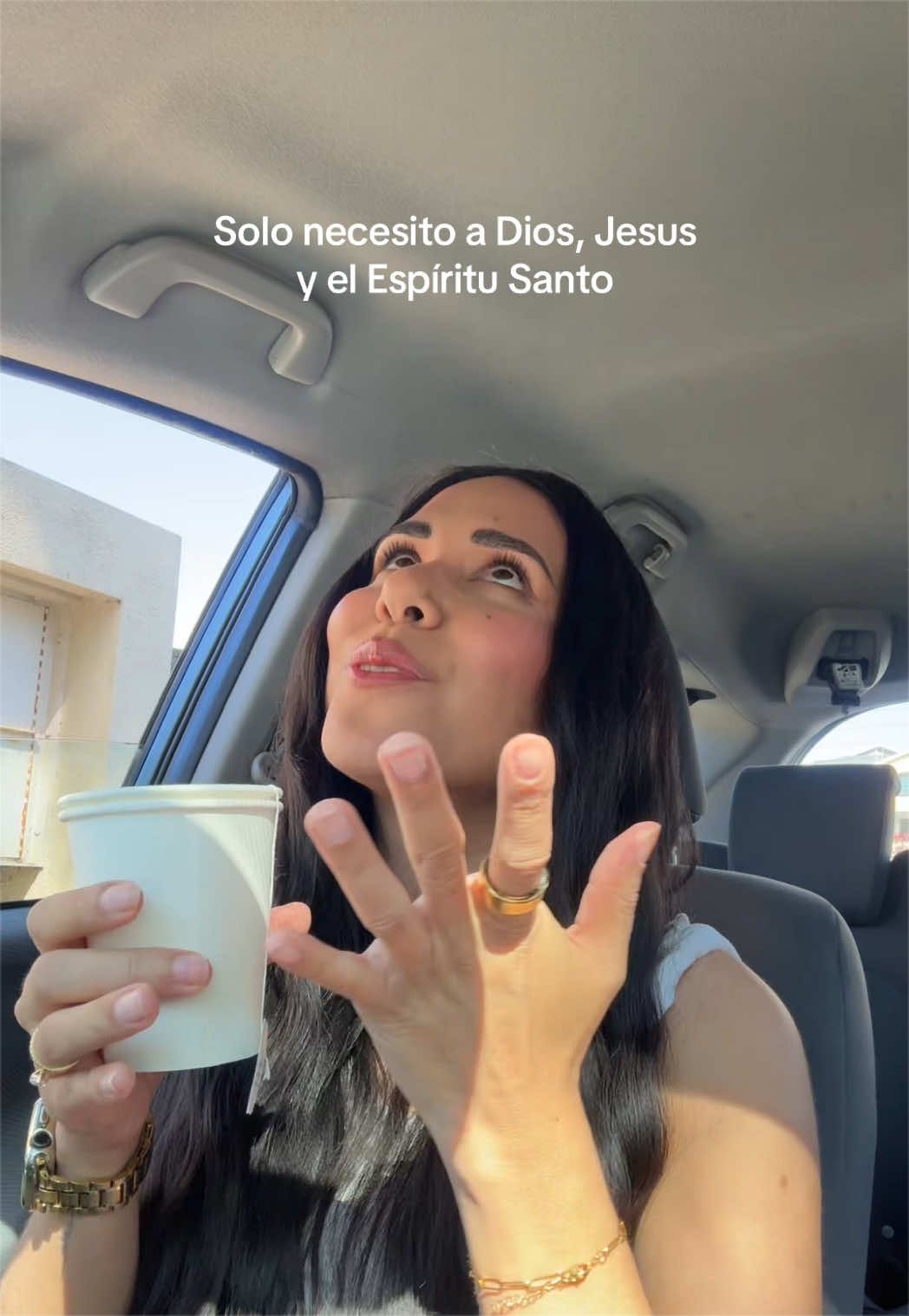 @bygabycruz
