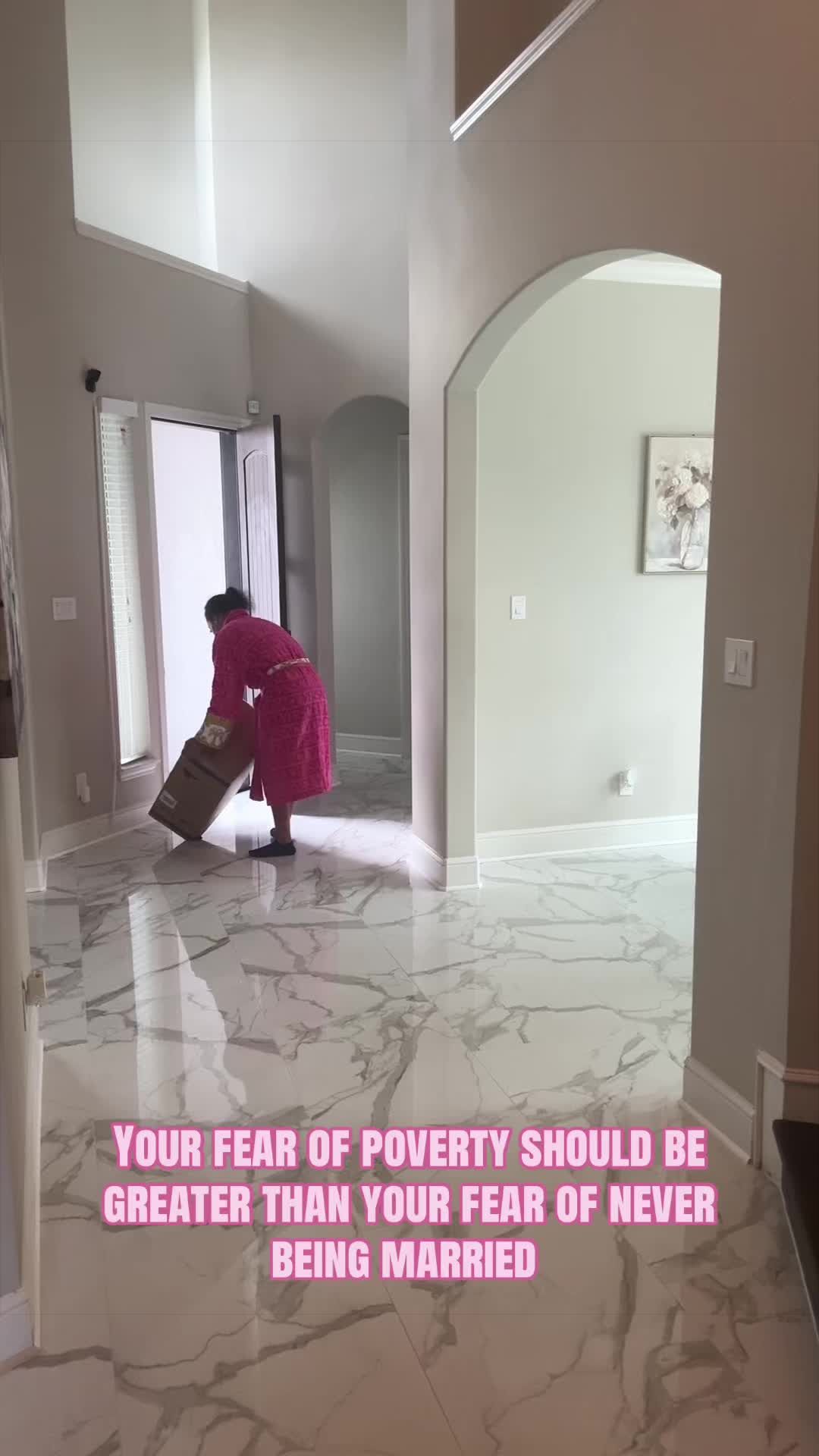 @Anissa the content creator