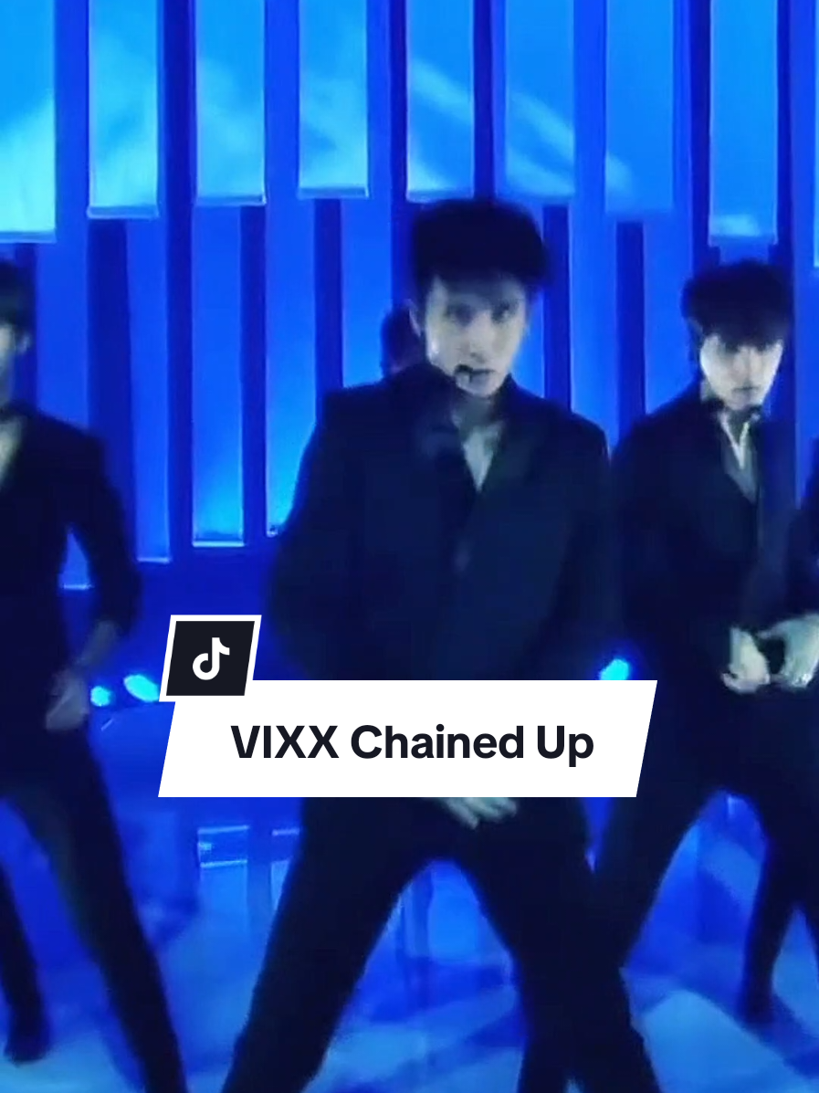 @CaroVIXX | a fan account