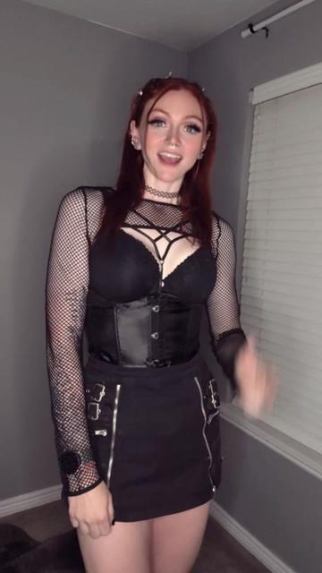@Blood_Lust_Princess