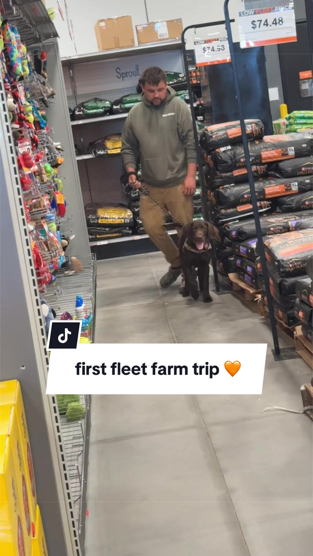 @Mel & Moose 🤎🐾