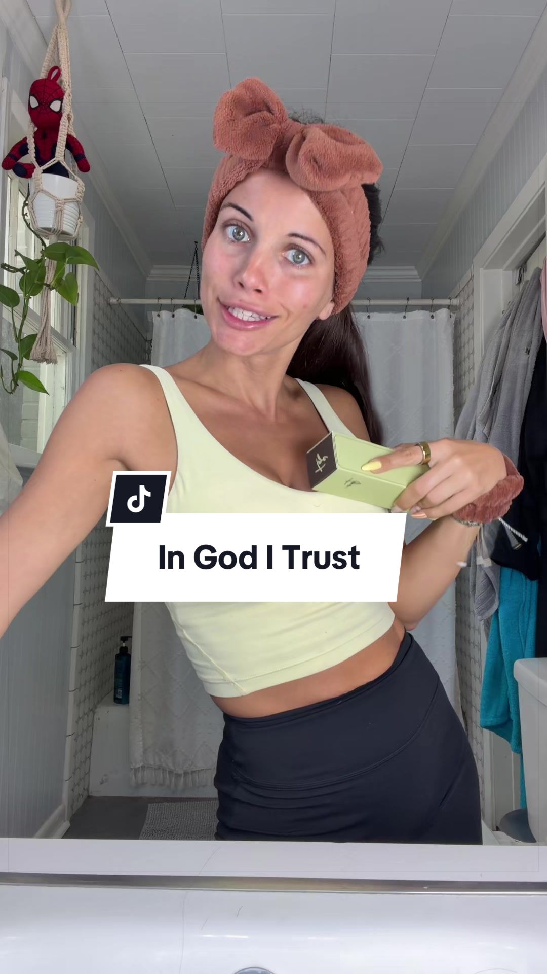 @Ladyintgebathroom