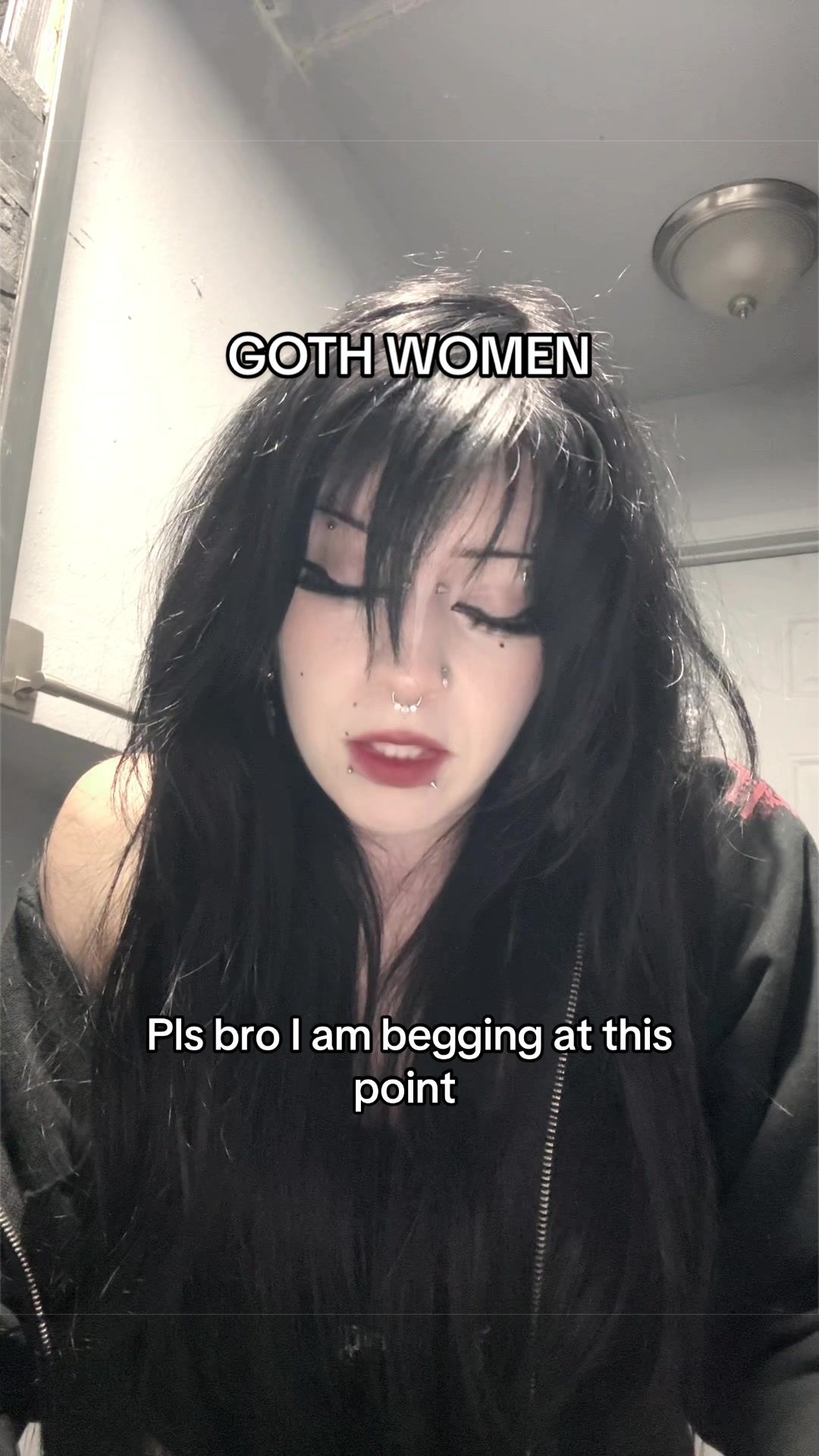 @𝐸𝑎𝑣𝑒🦇🖤