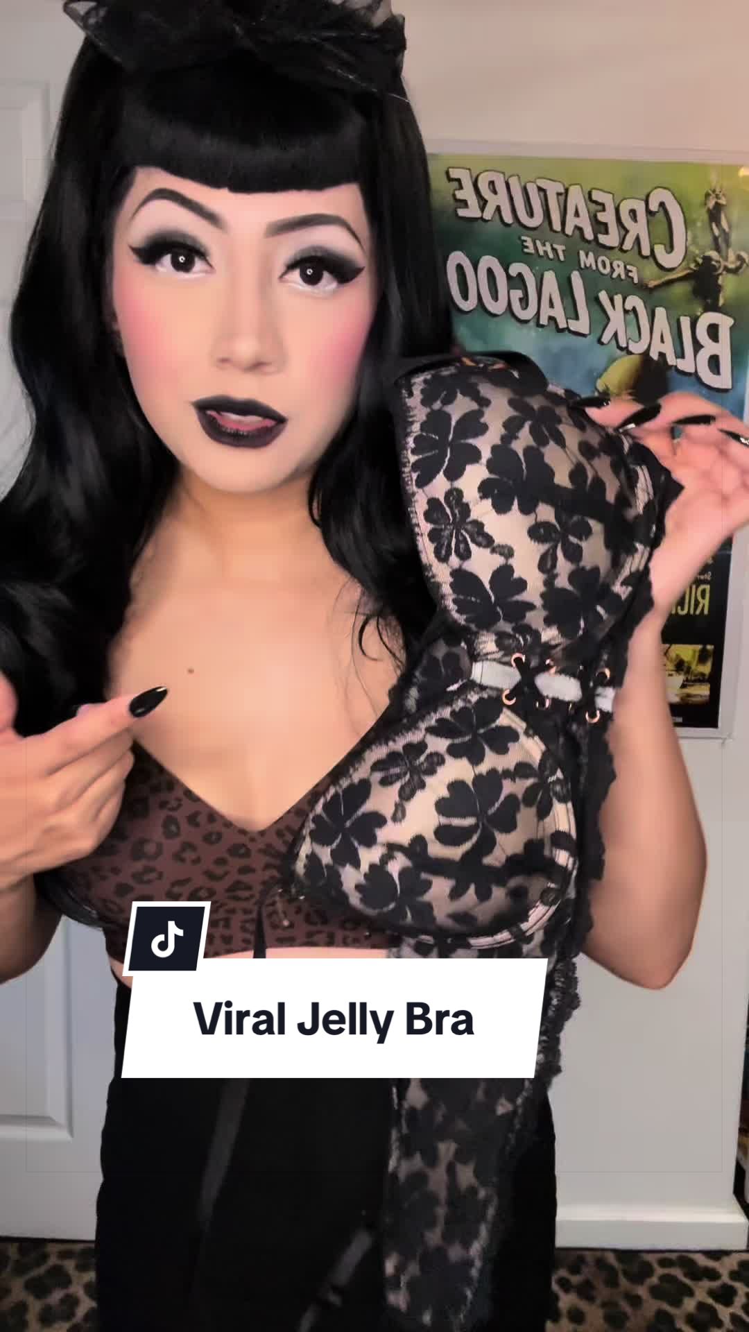 @Bri🌹🖤🦇