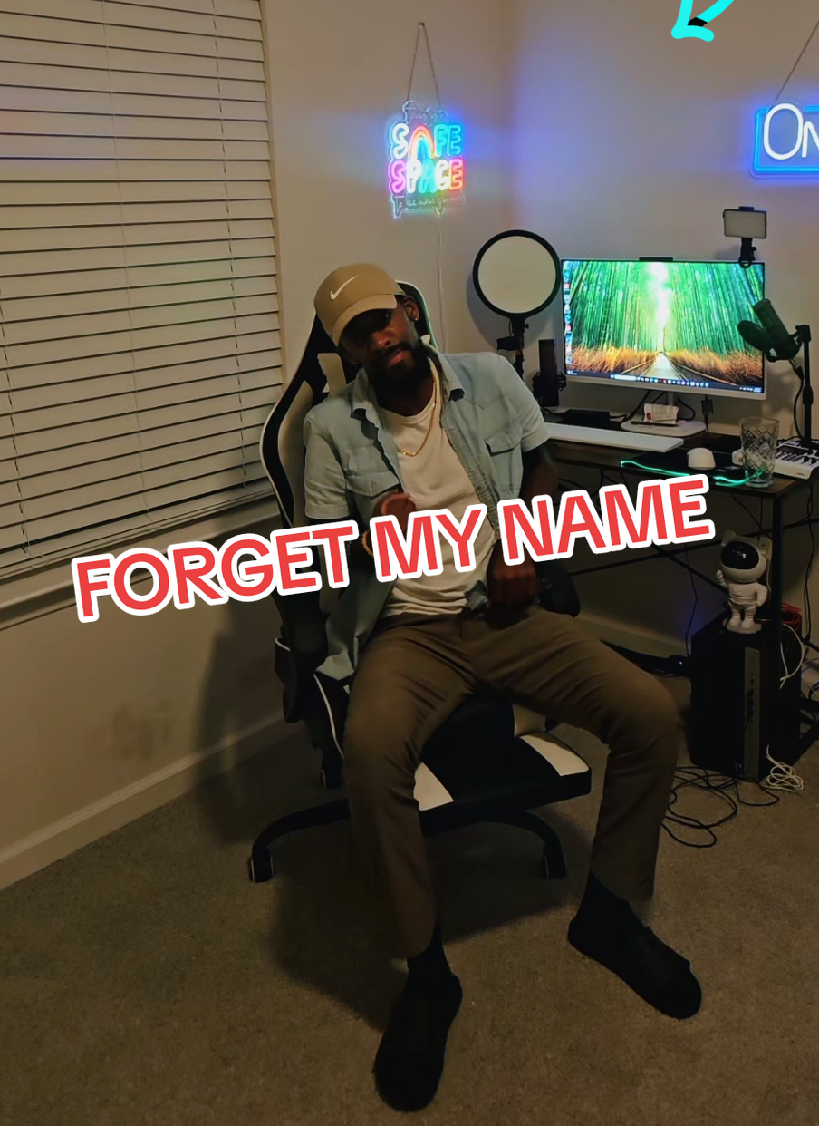 @Reesee