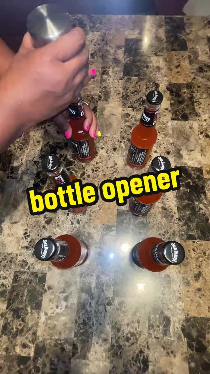@Sample Queen