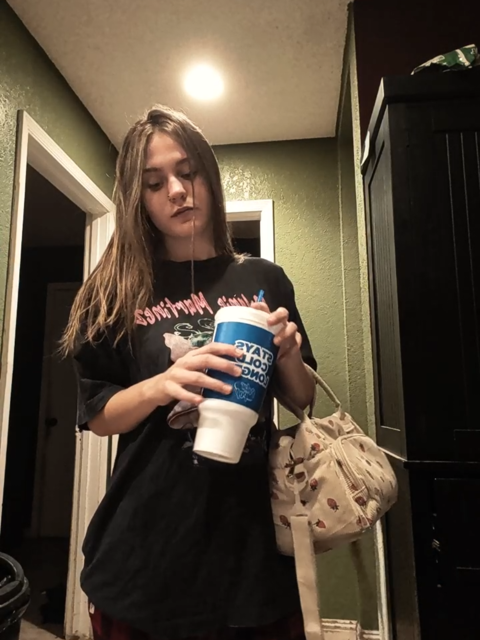 @Sierra || Violet's mommy 🩷