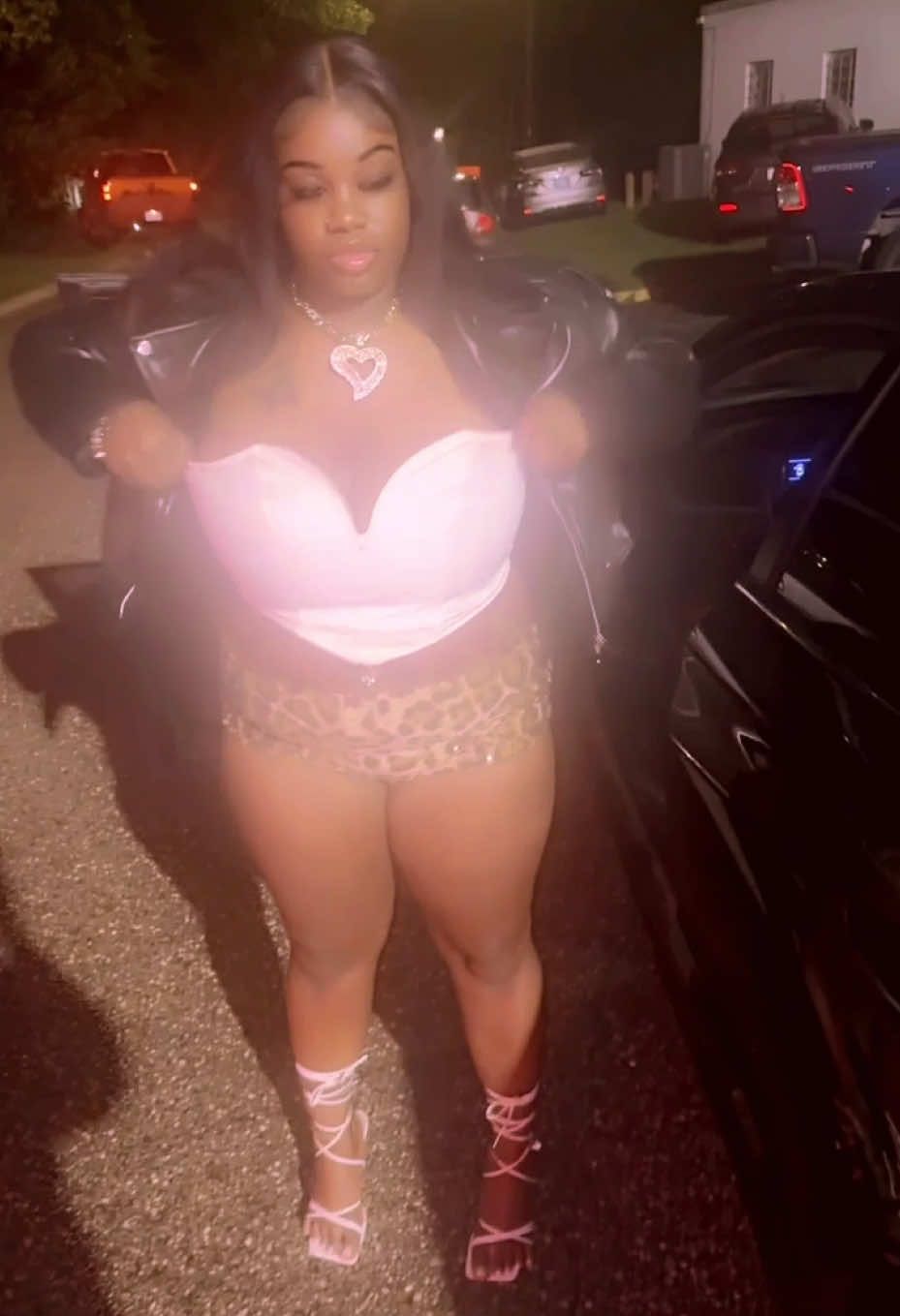 @tharealniaa
