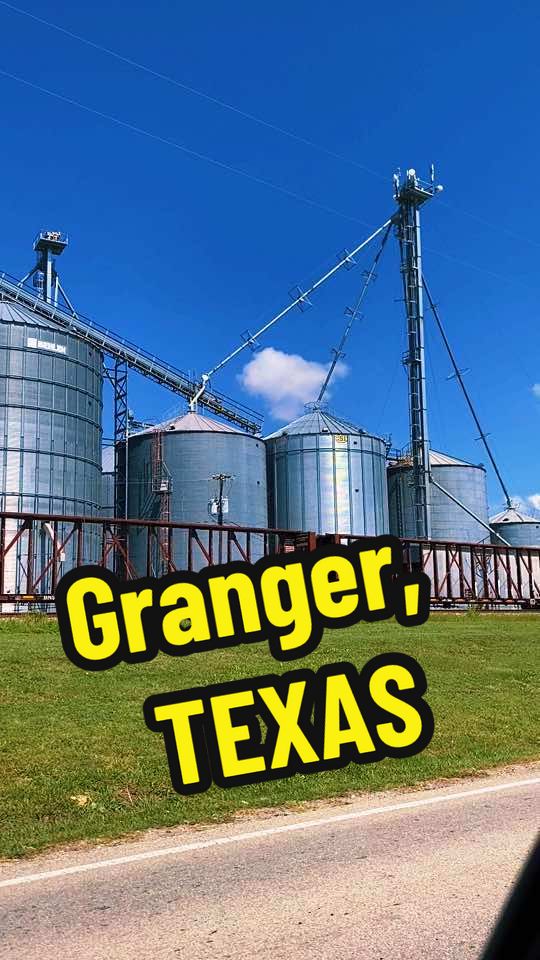 @MEandTEXAS