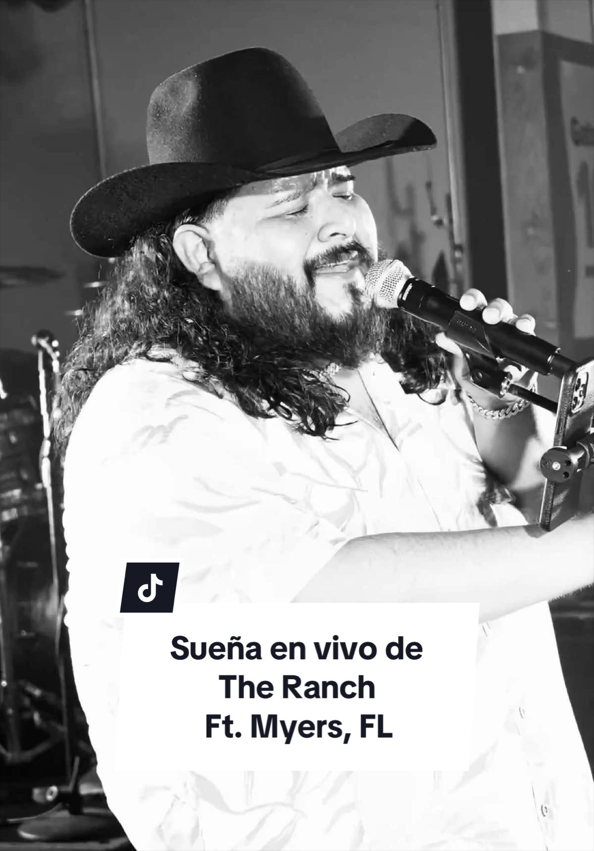@Checo Velasquez