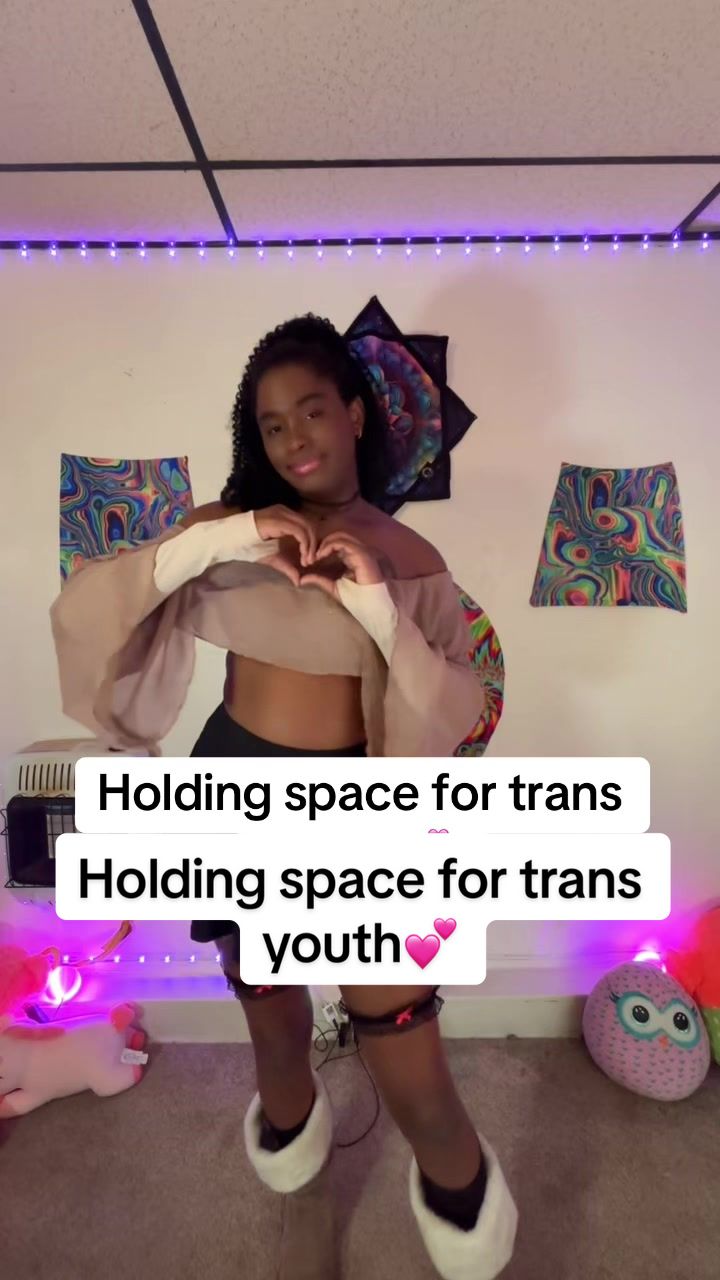 @naomithefemcoach