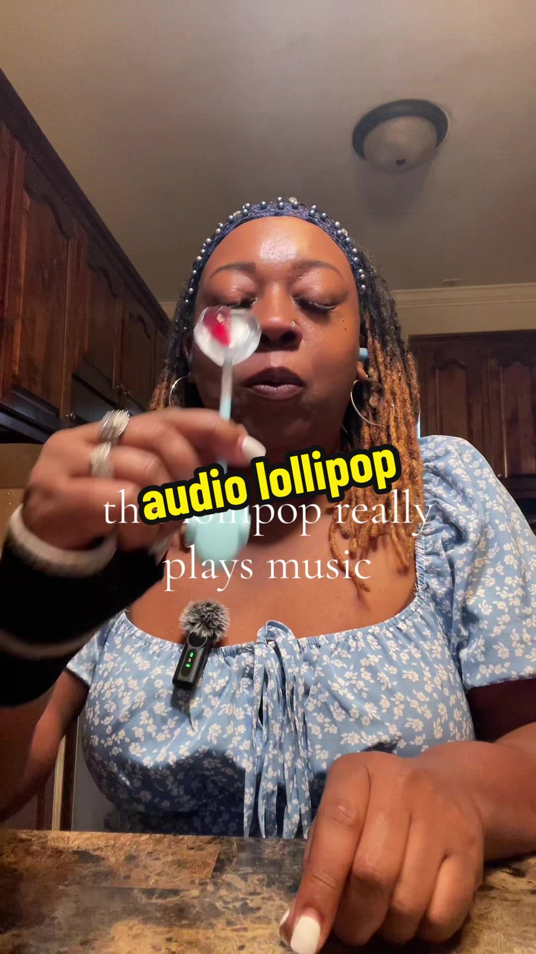 @Sample Queen