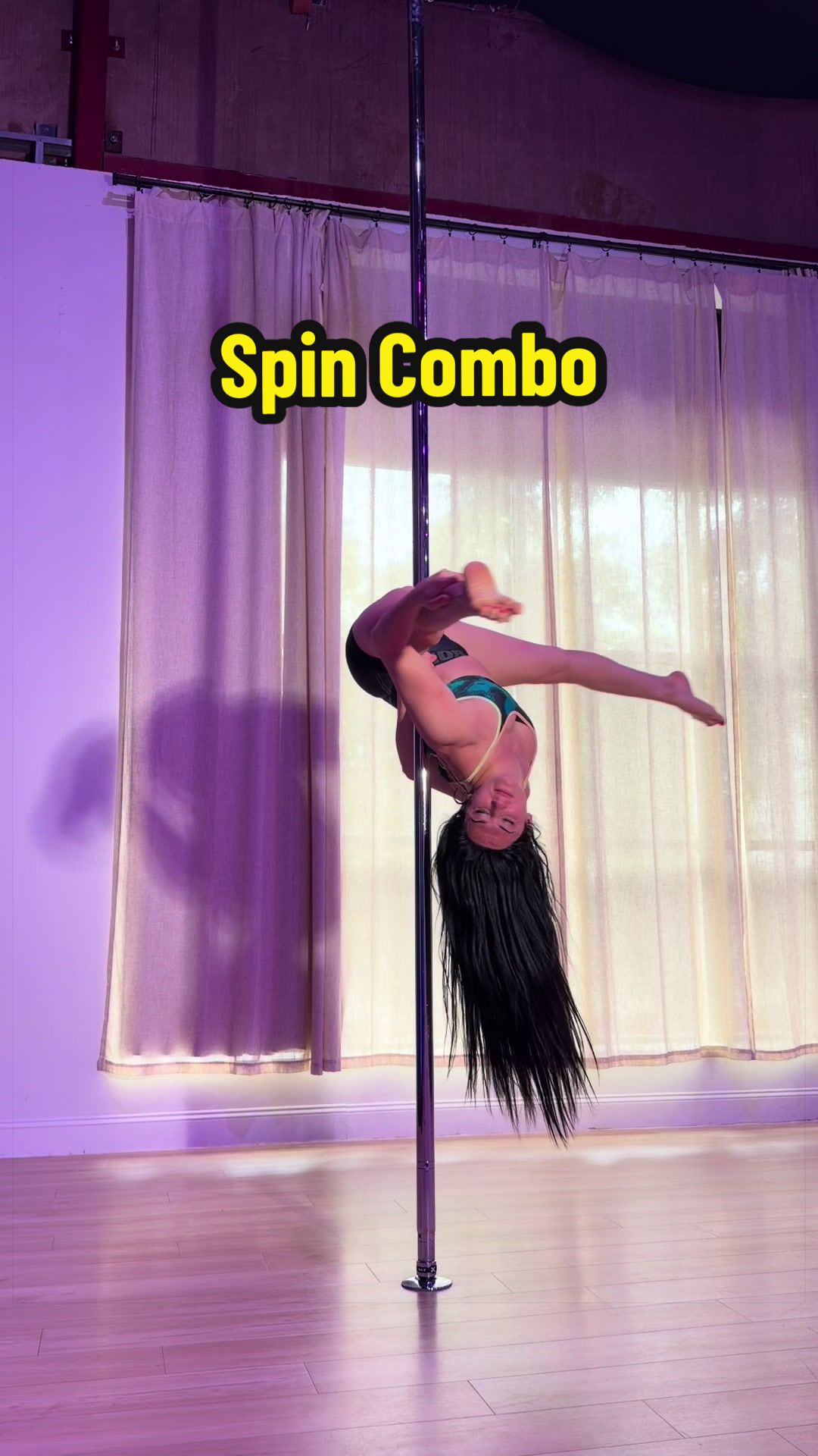 @ElaPoleDance