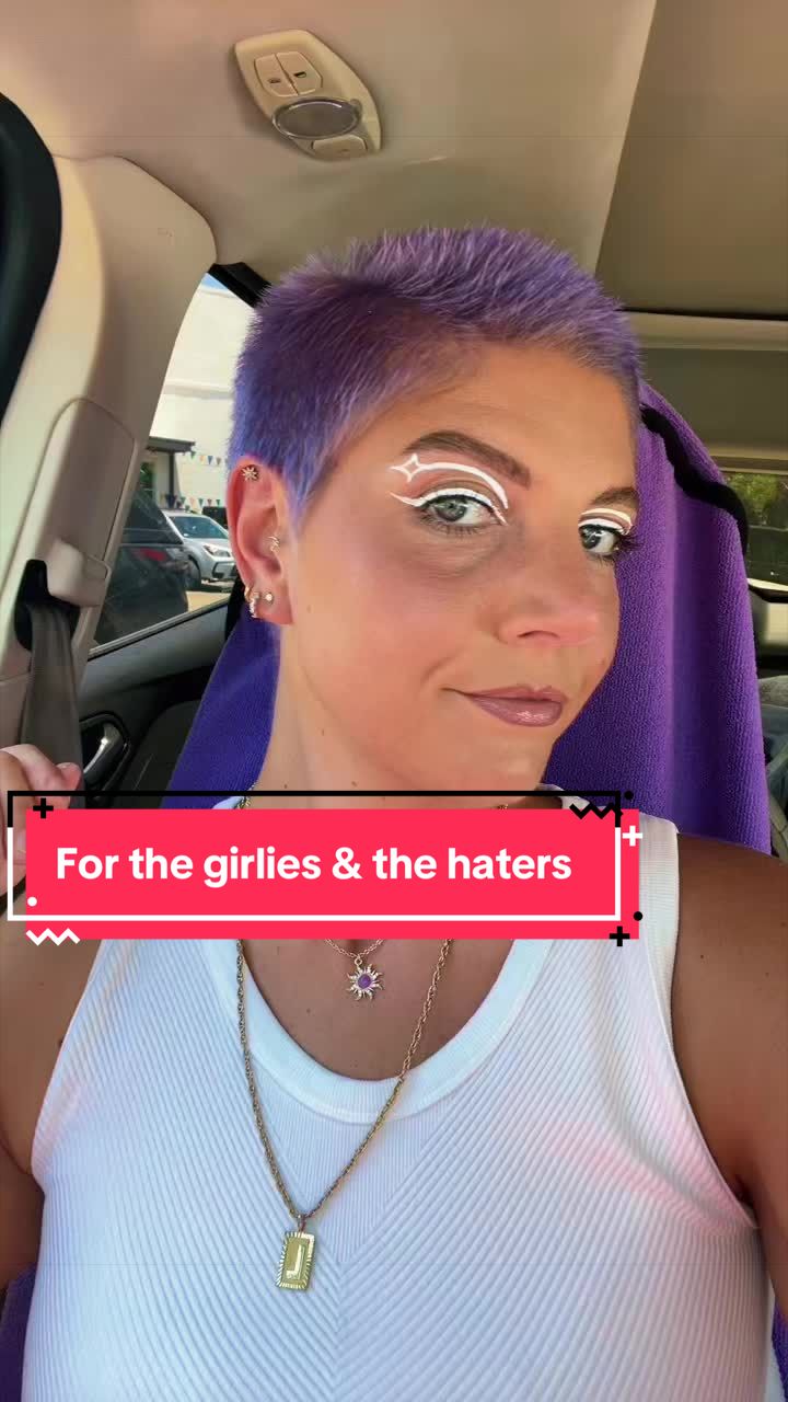 @Lizzie 🔮🎙️🦋