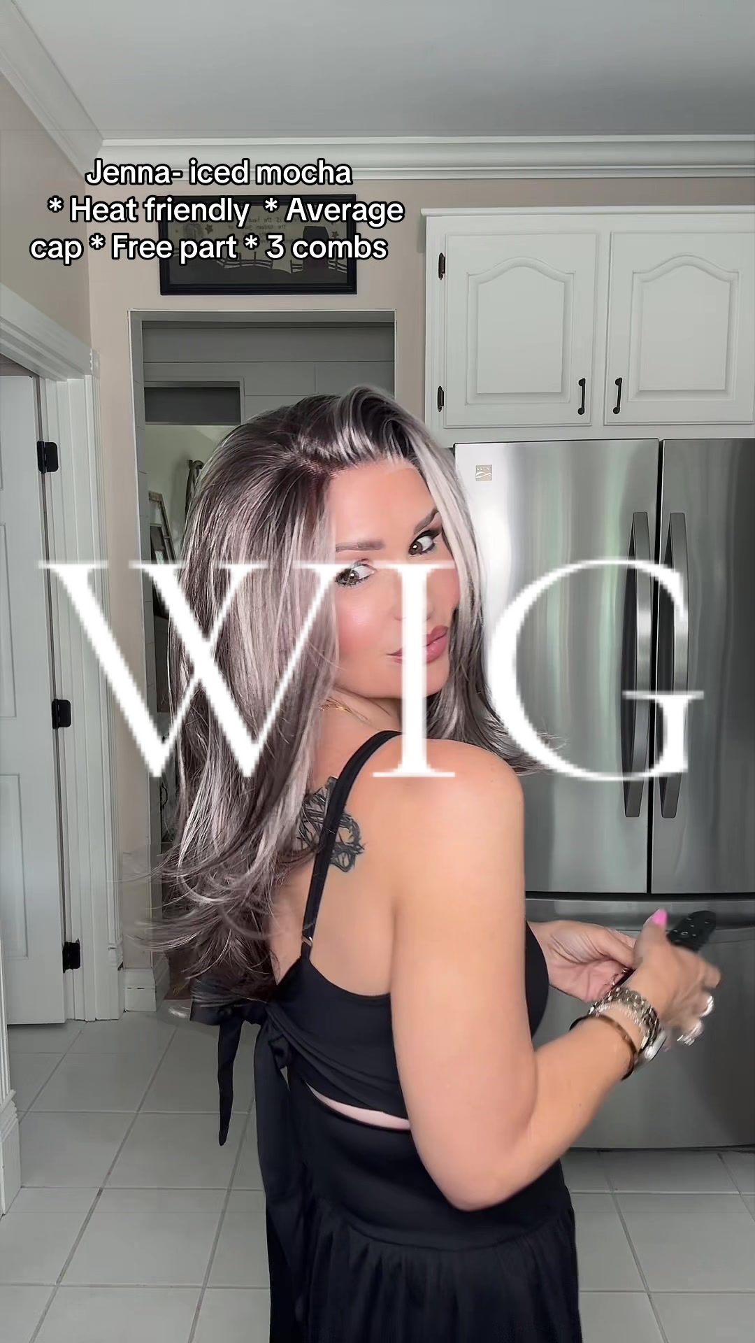 @thehairhoneys