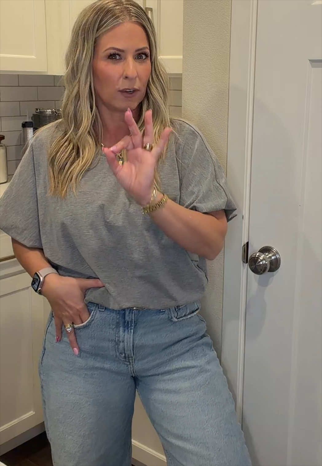 @thesaltyblondestylist