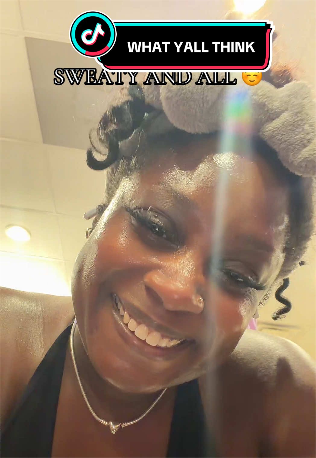 @MsTee_
