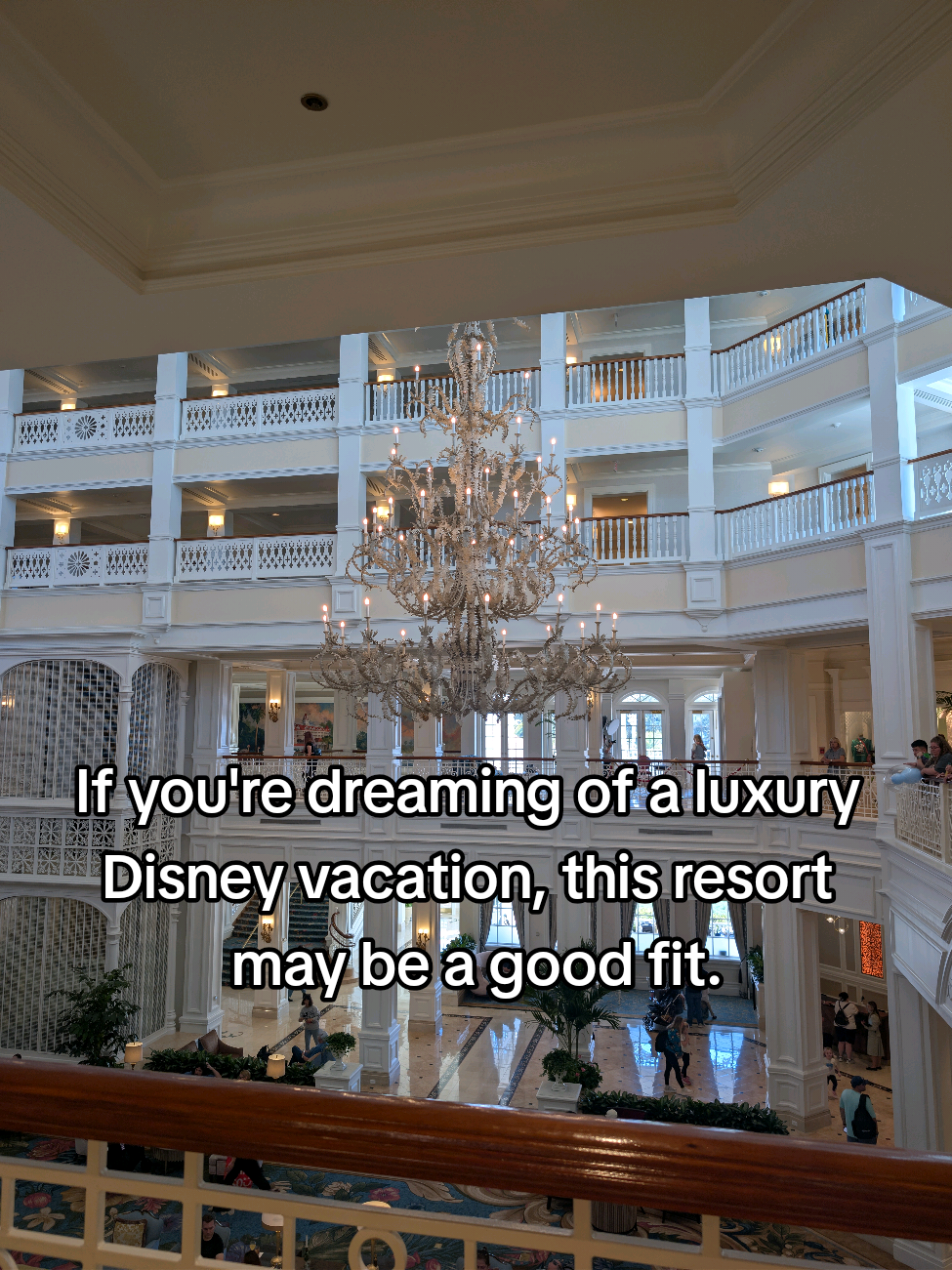 @Courtney | Travel Advisor