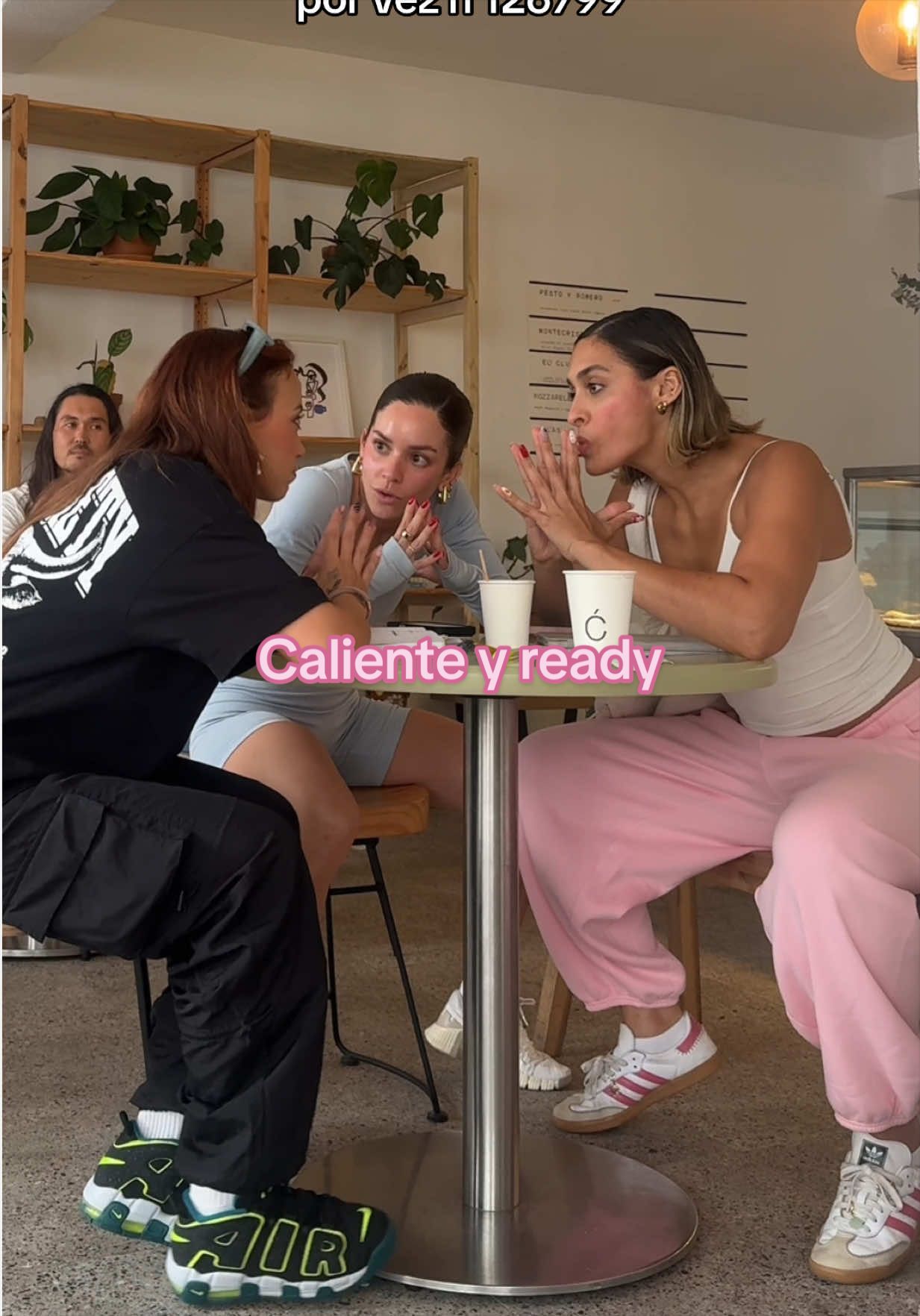 @Gabriela Short ✨