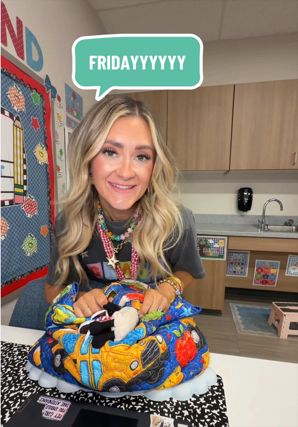 @Hales | boy mom | Teacher
