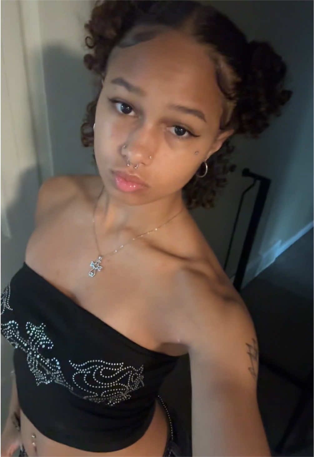 @<3